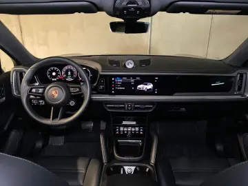 PORSCHE Cayenne E-Hybrid Coupe   InnoDrive   AHK   BOSE