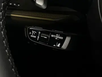 PORSCHE Cayenne E-Hybrid Coupe   InnoDrive   AHK   BOSE