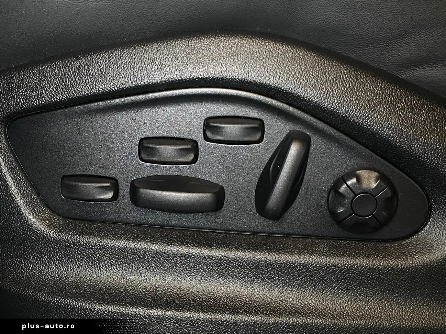 PORSCHE Cayenne E-Hybrid Coupe   InnoDrive   AHK   BOSE