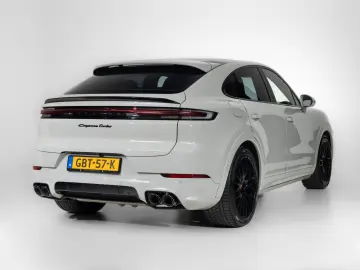 PORSCHE Cayenne Coupe Turbo E-Hybrid   InnoDrive   HDmat