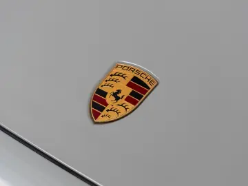 PORSCHE Cayenne Coupe Turbo E-Hybrid   InnoDrive   HDmat