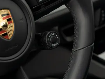 PORSCHE Cayenne Coupe Turbo E-Hybrid   InnoDrive   HDmat