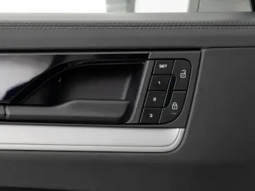 PORSCHE Cayenne Coupe Turbo E-Hybrid   InnoDrive   HDmat