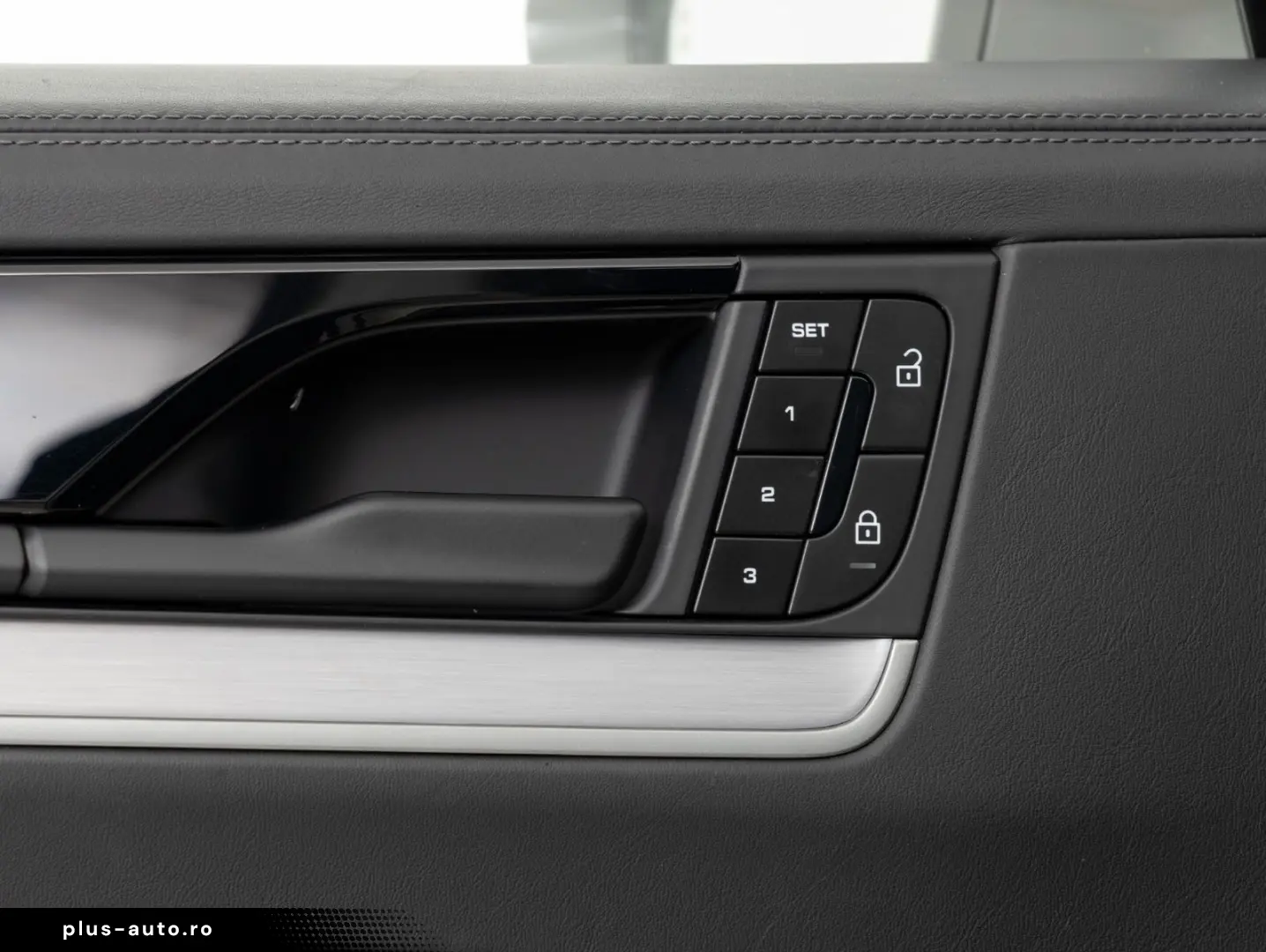 PORSCHE Cayenne Coupe Turbo E-Hybrid   InnoDrive   HDmat