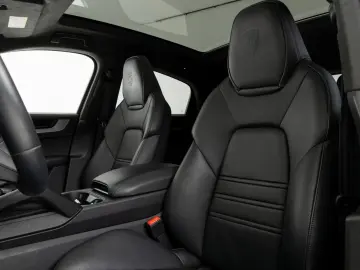 PORSCHE Cayenne Coupe Turbo E-Hybrid   InnoDrive   HDmat