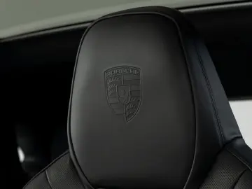 PORSCHE Cayenne Coupe Turbo E-Hybrid   InnoDrive   HDmat