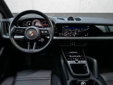 PORSCHE Cayenne E-Hybrid BOSE 360 Grad Kamera