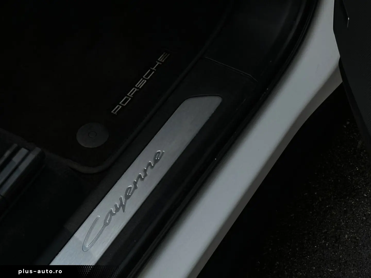 PORSCHE Cayenne E-Hybrid BOSE 360 Grad Kamera