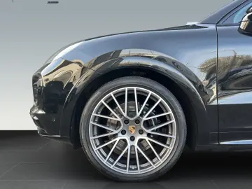 PORSCHE Cayenne GTS Coupe