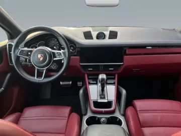 PORSCHE Cayenne GTS Coupe