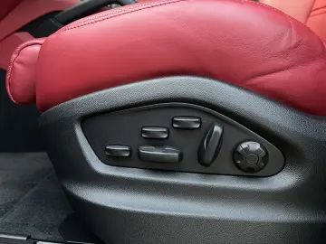 PORSCHE Cayenne GTS Coupe