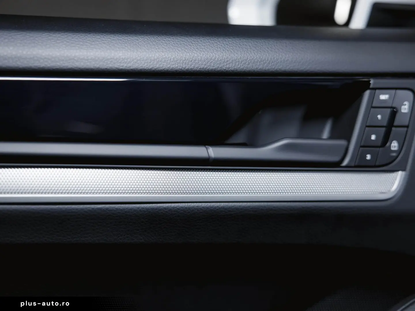 PORSCHE Cayenne E-Hybrid Coupé Luftfederung AHK BOSE