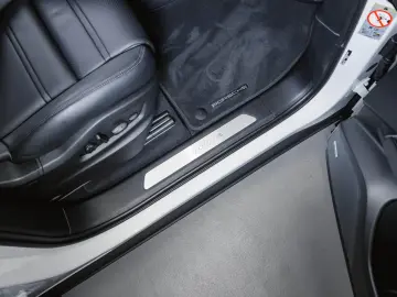 PORSCHE Cayenne E-Hybrid Coupé Luftfederung AHK BOSE