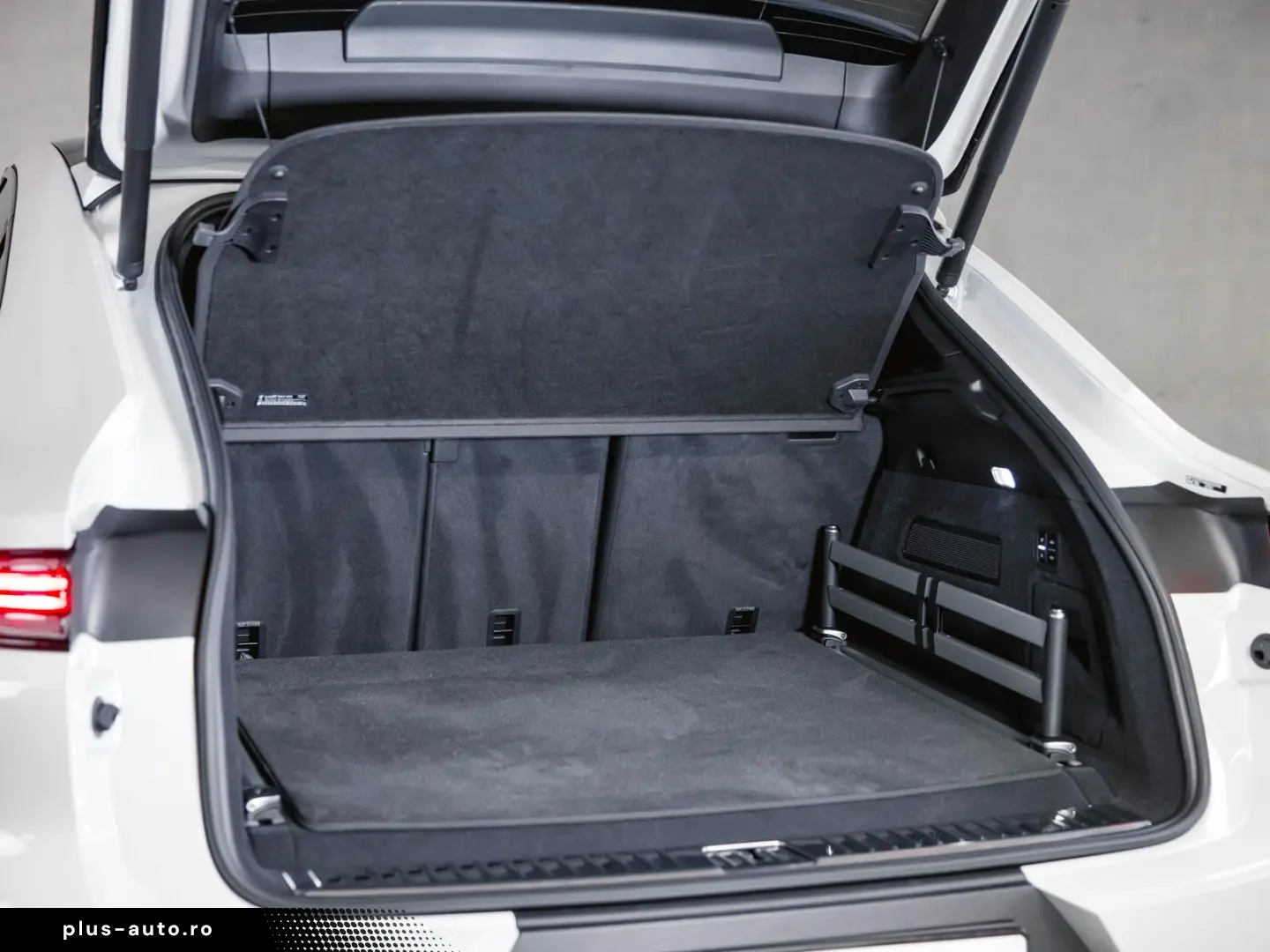 PORSCHE Cayenne E-Hybrid Coupé Luftfederung AHK BOSE