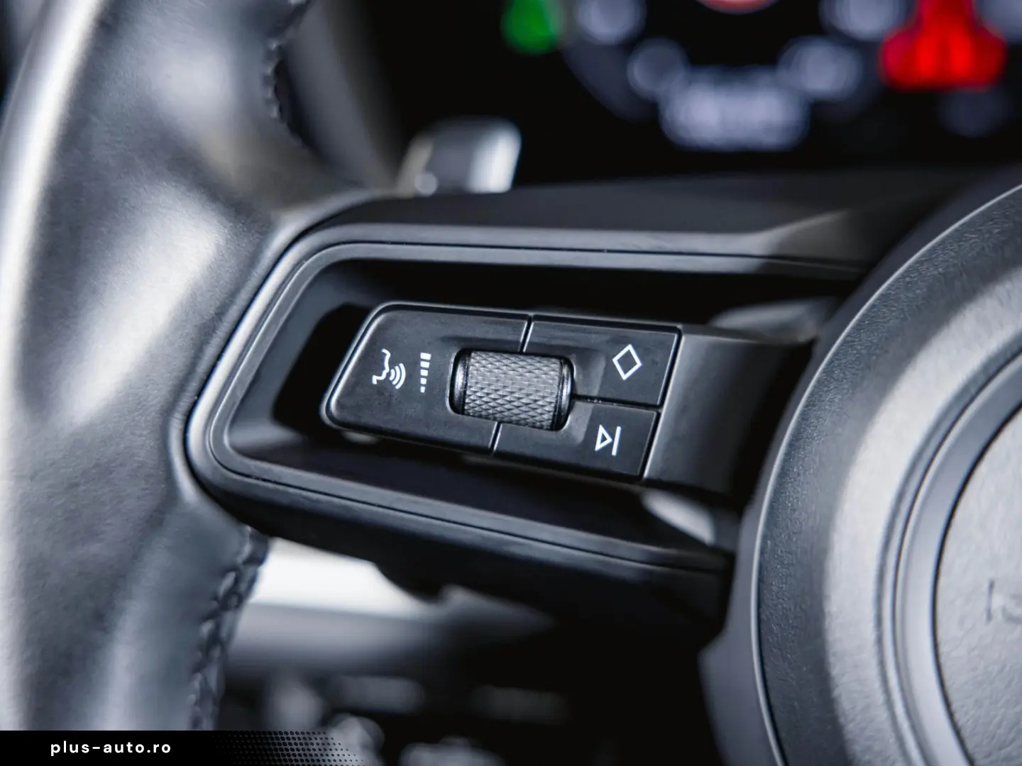 PORSCHE Cayenne E-Hybrid Coupé Luftfederung AHK BOSE