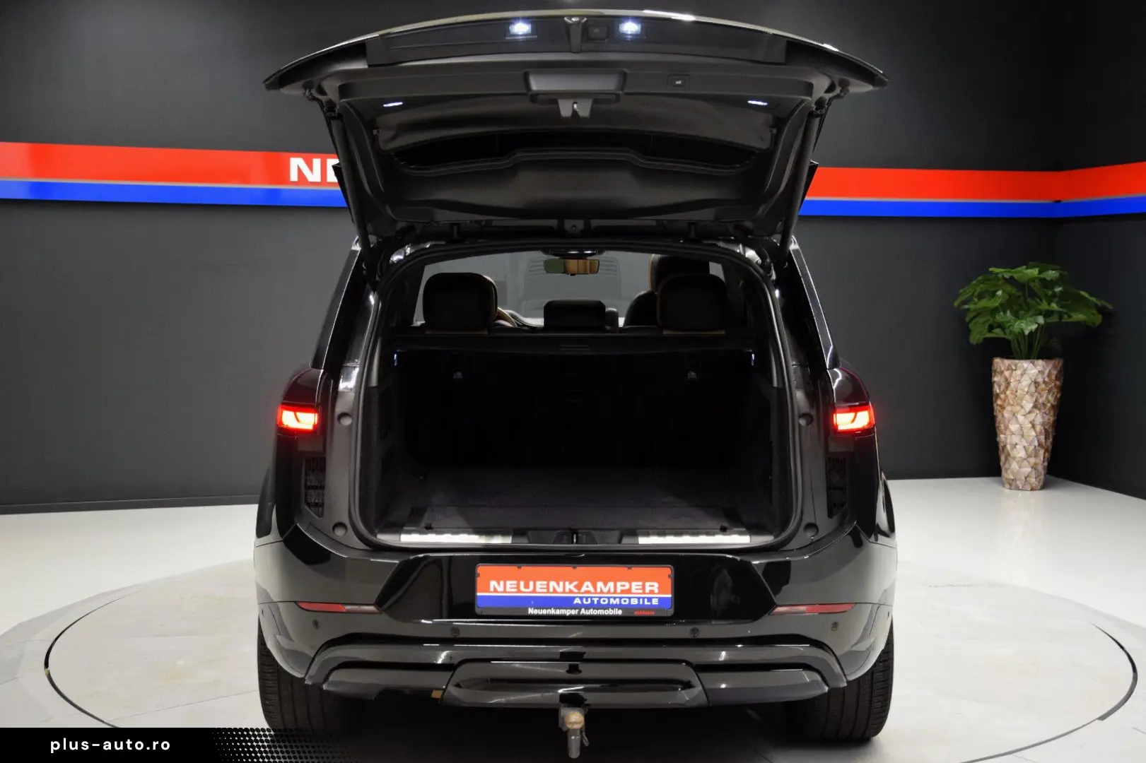 LAND ROVER Range Rover Sport D350 Autobiography SV Bespoke