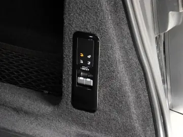 LAND ROVER Range Rover Sport D350 Autobiography SV Bespoke