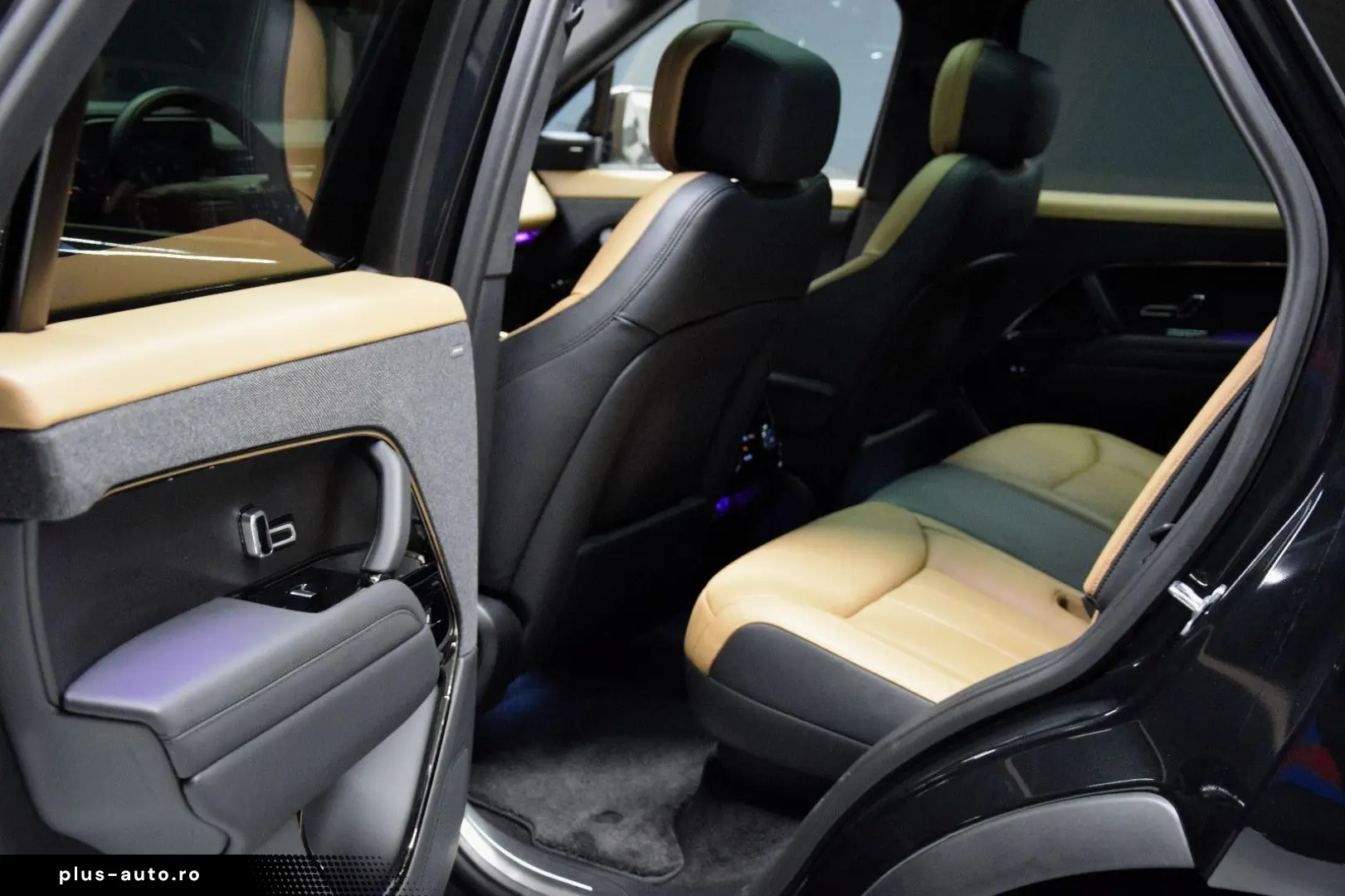 LAND ROVER Range Rover Sport D350 Autobiography SV Bespoke