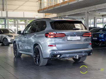 BMW X5 40d M Sport 7-Sitz Inno Luft Pano AHK Massage