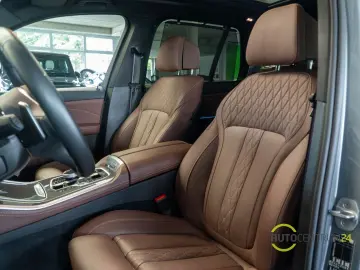 BMW X5 40d M Sport 7-Sitz Inno Luft Pano AHK Massage