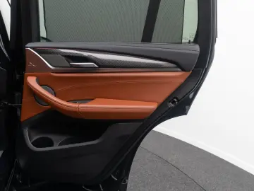 BMW X3 M Competition Panorama H K HUD DAB Laser 21