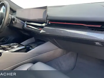 BMW 520i Lim M Sport LCPro.HuD DA  adLED 360