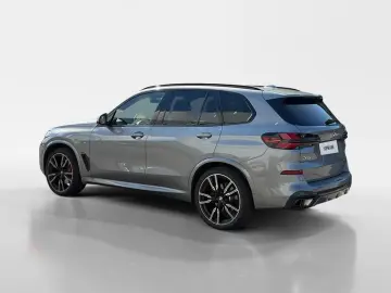 BMW X5 xDrive30d M Sport Pro AHK Inno Standhzg Pano