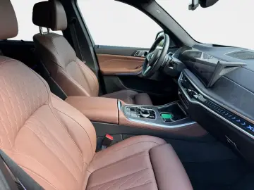 BMW X5 xDrive30d M Sport Pro AHK Inno Standhzg Pano