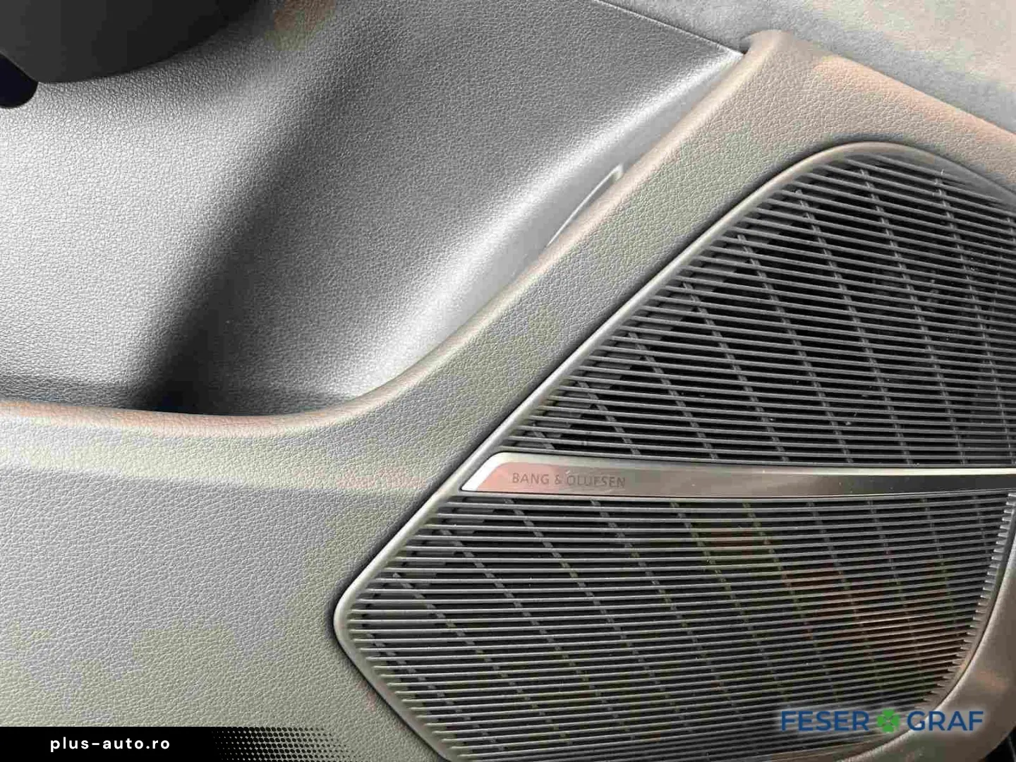 AUDI Q8 50 TDI qu tiptr. 2 x S line - AHK - PANO -