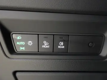 VW Touareg R-Line 3.0TDI 4M AHK PanoStandh RFK Navi