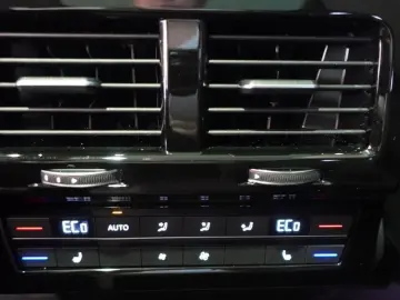 VW Touareg R-Line 3.0TDI 4M AHK PanoStandh RFK Navi