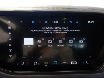 VW Touareg R-Line 3.0TDI 4M AHK PanoStandh RFK Navi