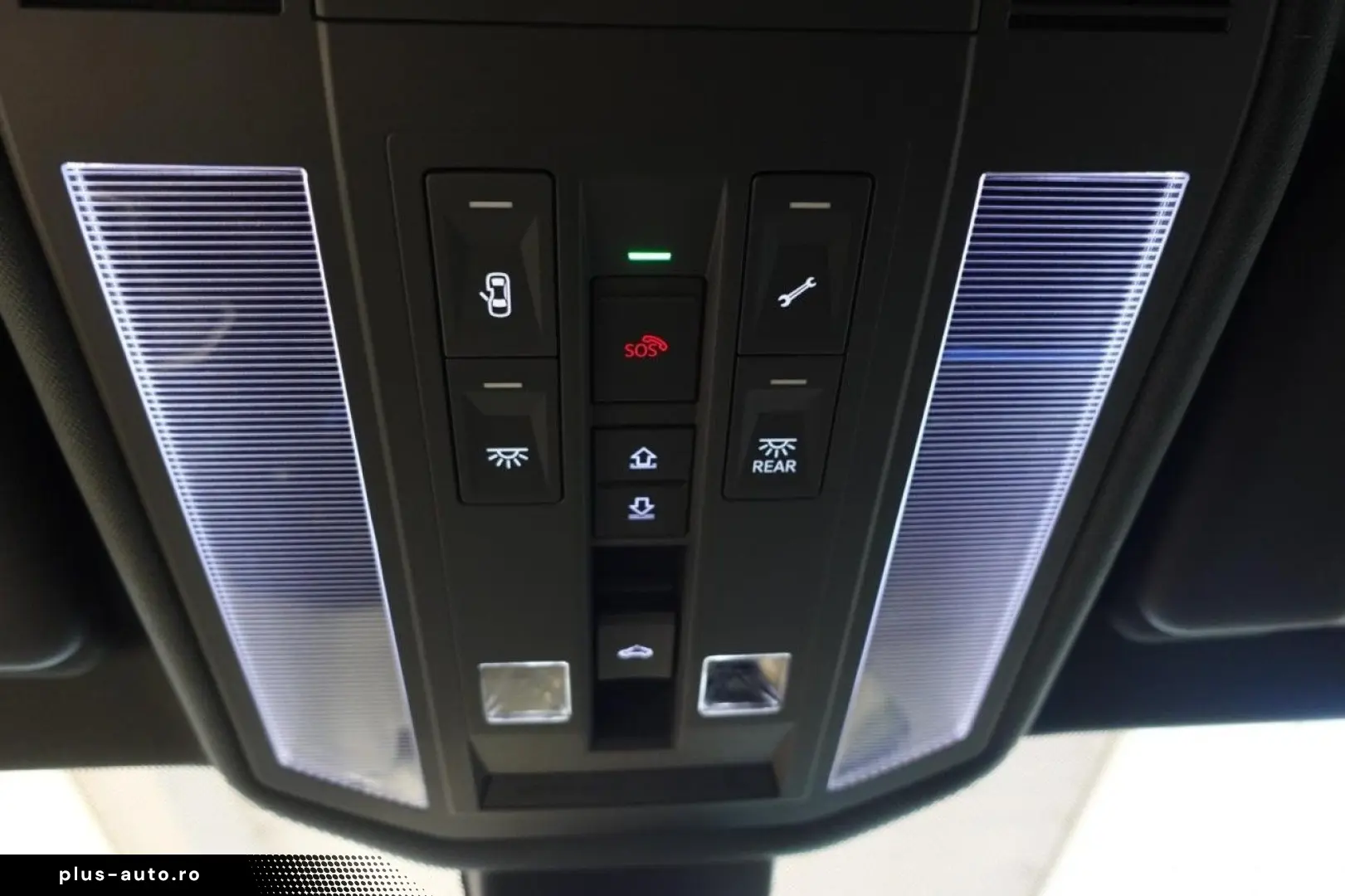 VW Touareg R-Line 3.0TDI 4M AHK PanoStandh RFK Navi