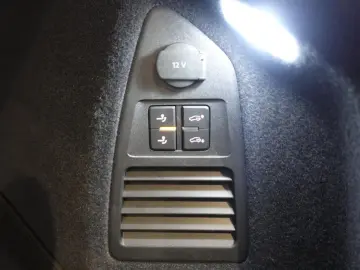 VW Touareg R-Line 3.0TDI 4M AHK PanoStandh RFK Navi