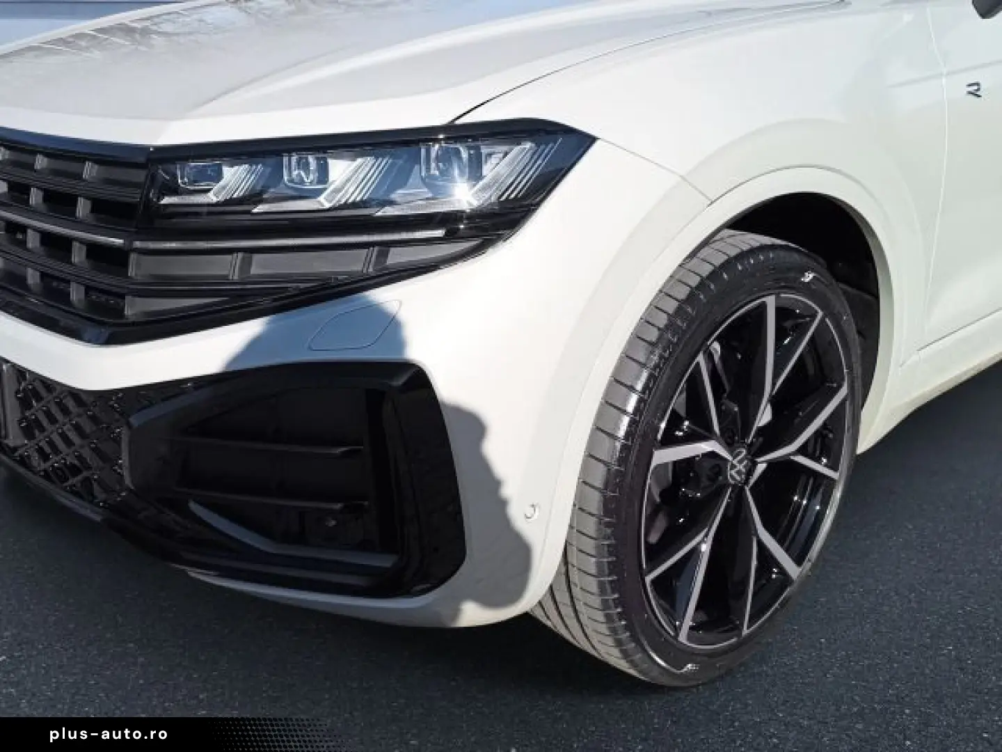 VW Touareg R-Line 3 0 l V6 TDI SCR 4MOTION 210 kW (