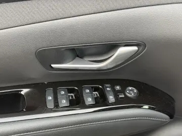 HYUNDAI Tucson Trend Mild-Hybrid Automatik KRELL KAM LED