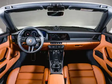 PORSCHE 911 Carrera GTS Club Leder BOSE Nachtsichtassist