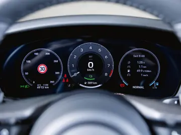 PORSCHE 911 Carrera GTS Club Leder BOSE Nachtsichtassist