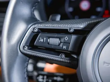 PORSCHE 911 Carrera GTS Club Leder BOSE Nachtsichtassist