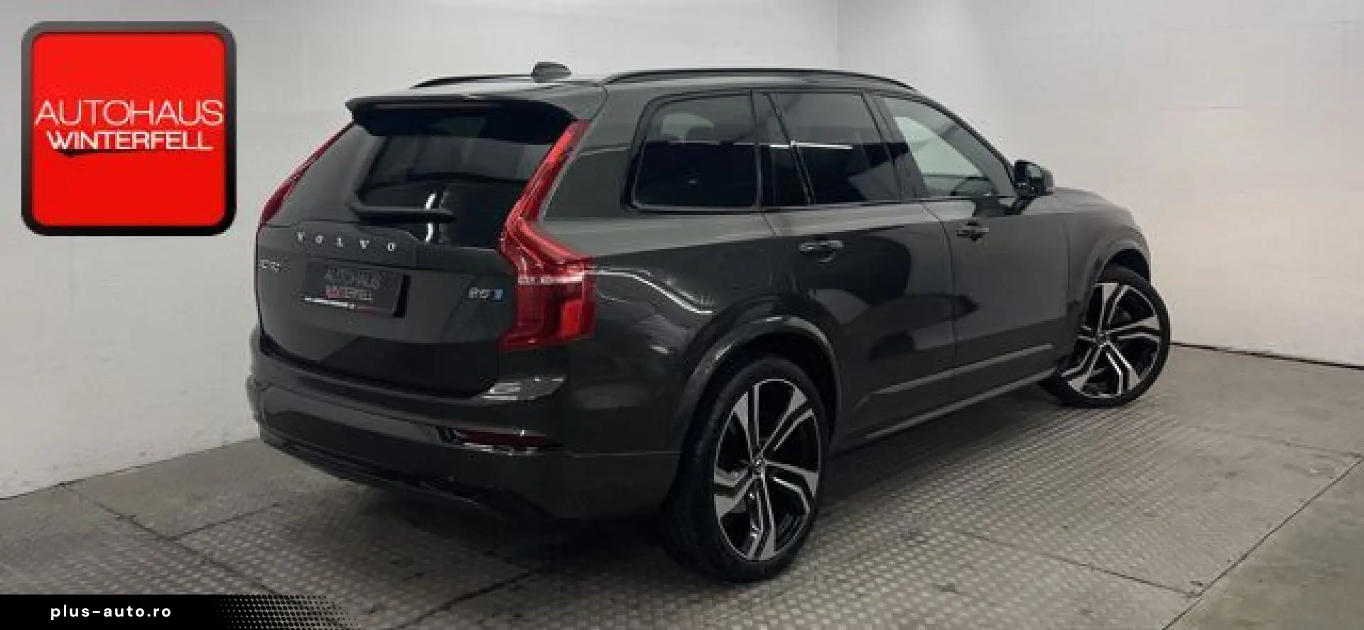 VOLVO XC90 B5 R-DESIGN AWD 7SITZ PANO B&W AHK POLESTAR