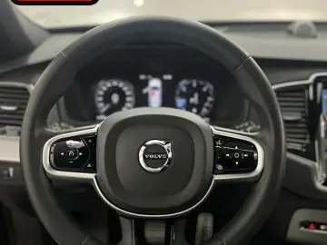 VOLVO XC90 B5 R-DESIGN AWD 7SITZ PANO B&W AHK POLESTAR