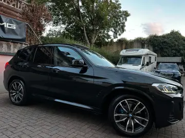 BMW X3 M40d PANO Sitzkl Laser AHK StandH H&K 360