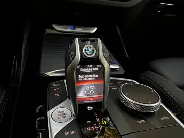 BMW X3 M40d PANO Sitzkl Laser AHK StandH H&K 360