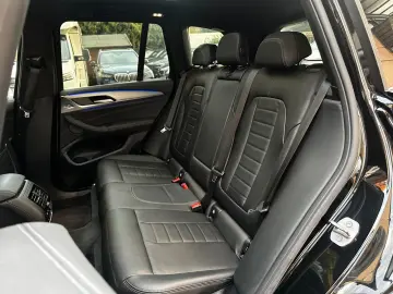 BMW X3 M40d PANO Sitzkl Laser AHK StandH H&K 360