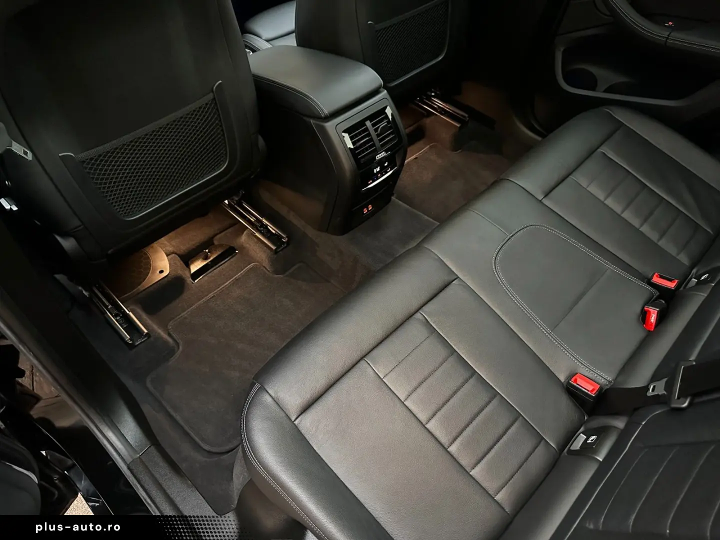 BMW X3 M40d PANO Sitzkl Laser AHK StandH H&K 360