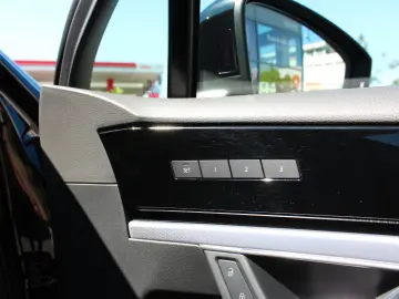 VW Touareg R-Line IQ LED Stdhzg AHK DynAud Luft 21