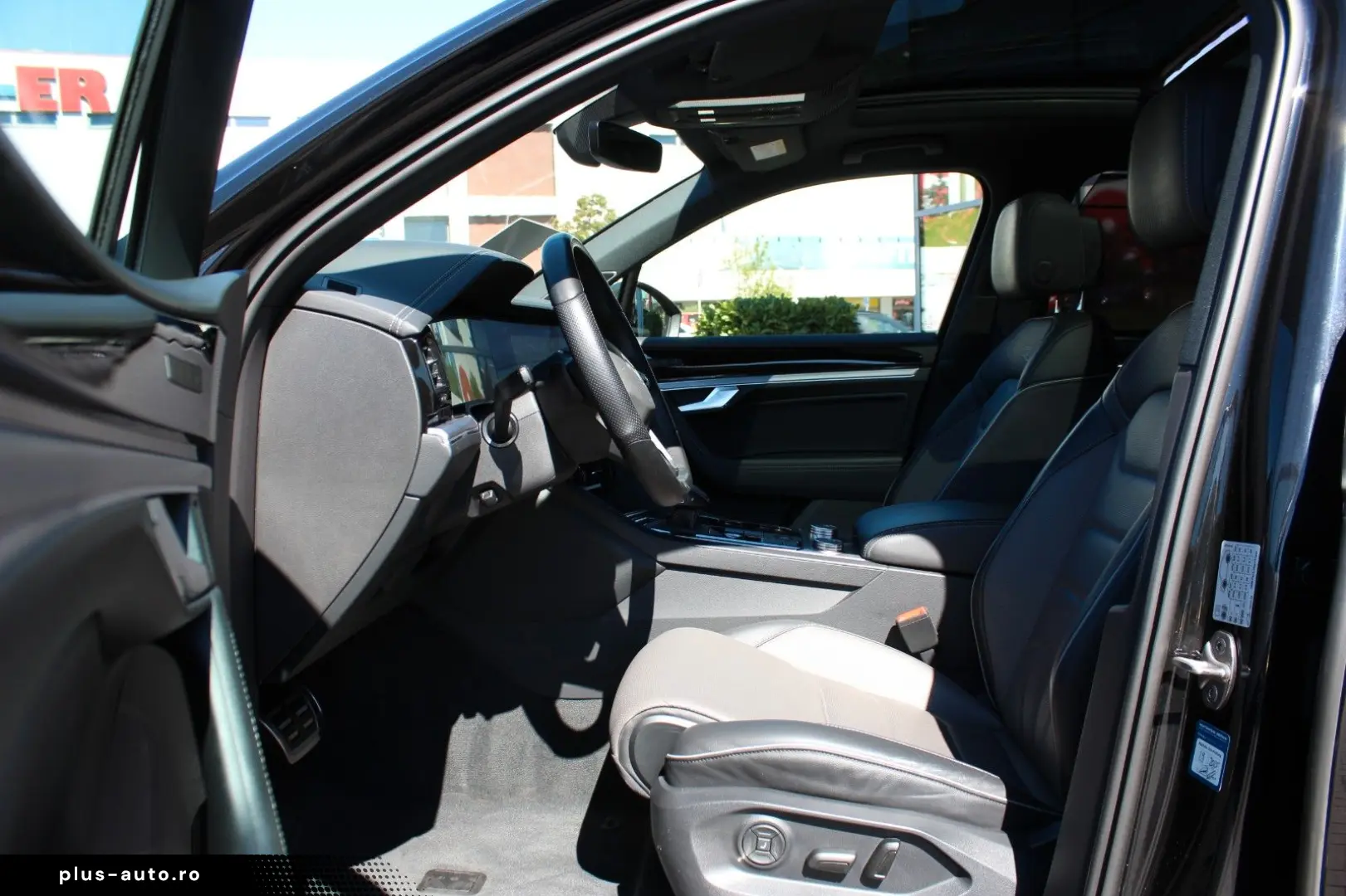 VW Touareg R-Line IQ LED Stdhzg AHK DynAud Luft 21