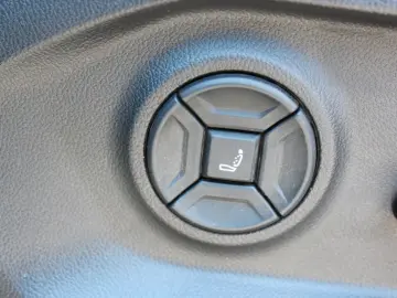 VW Touareg R-Line IQ LED Stdhzg AHK DynAud Luft 21