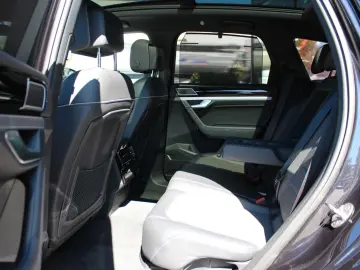 VW Touareg R-Line IQ LED Stdhzg AHK DynAud Luft 21