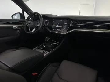 VW Touareg R-Line BLACK NACHT  HUD AHK SOFT LUFT